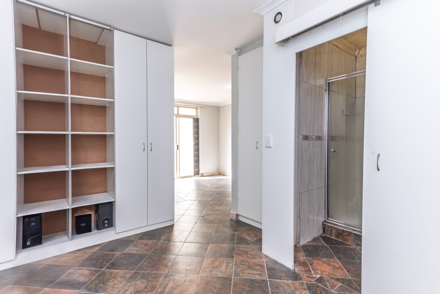 1 Bedroom Property for Sale in Observatory Western Cape